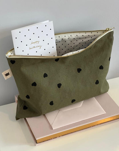 Lili Pouch Heart Print Kaki