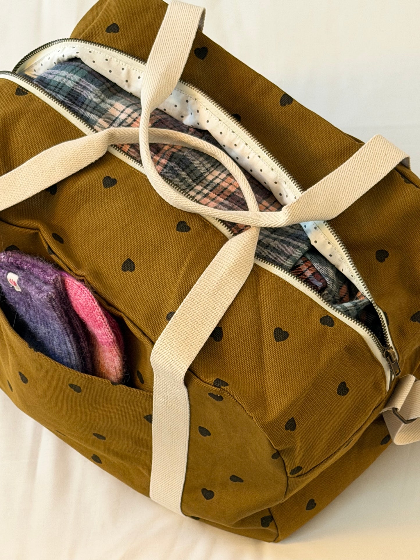 Raphael Bowling Bag Heart Print Cumin