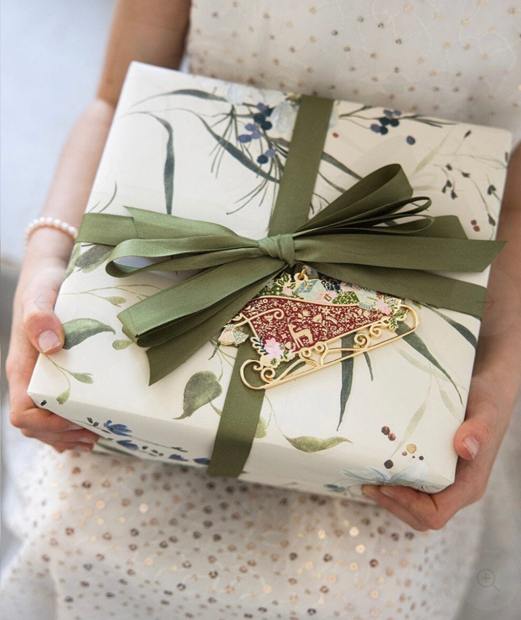 Gift Wrap Roll 3M - A Christmas Garden (cream)