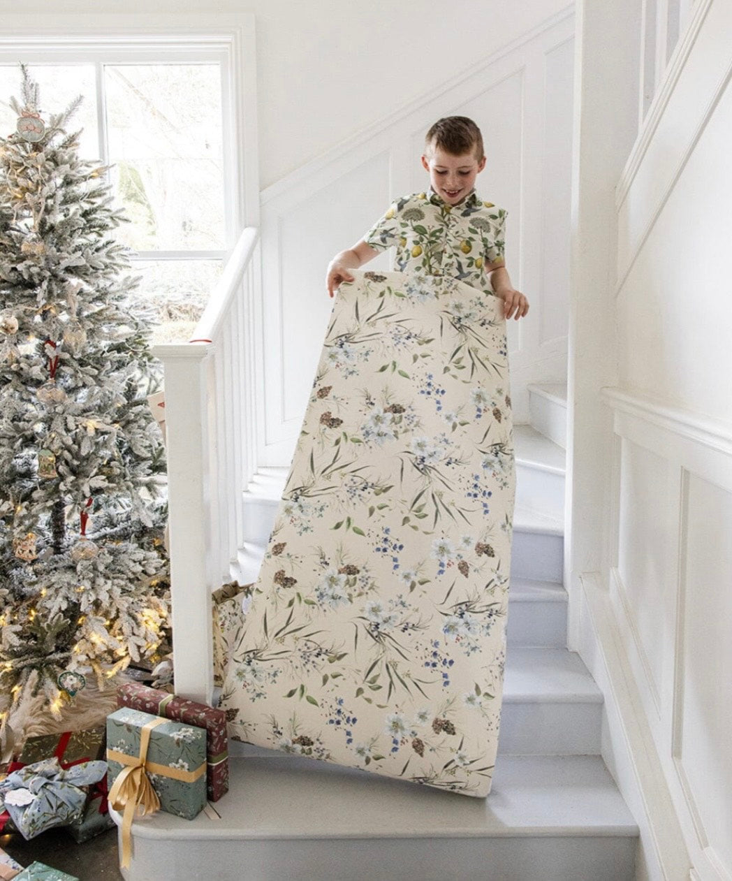 Gift Wrap Roll 3M - A Christmas Garden (cream)