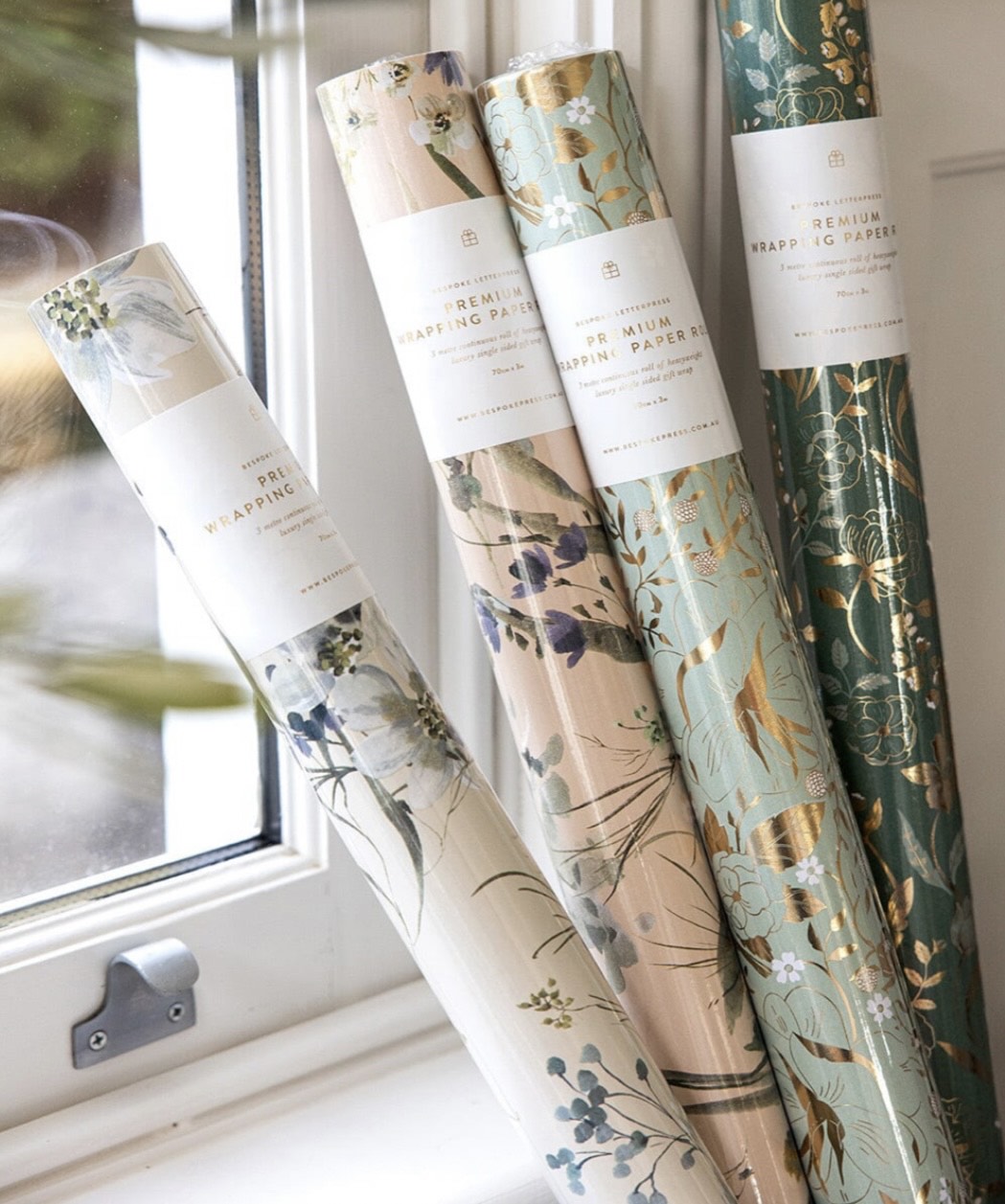 Gift Wrap Roll 3M - A Christmas Garden (cream)