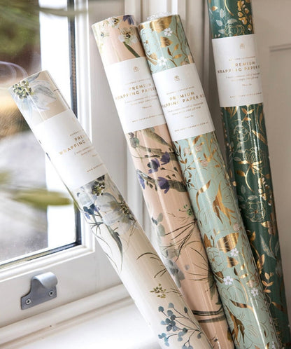 Gift Wrap Roll 3M - A Christmas Garden (cream)