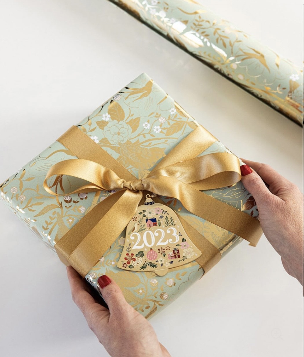 Gift Wrap Roll 3M - Golden Garden (Mint with Gold Foil)