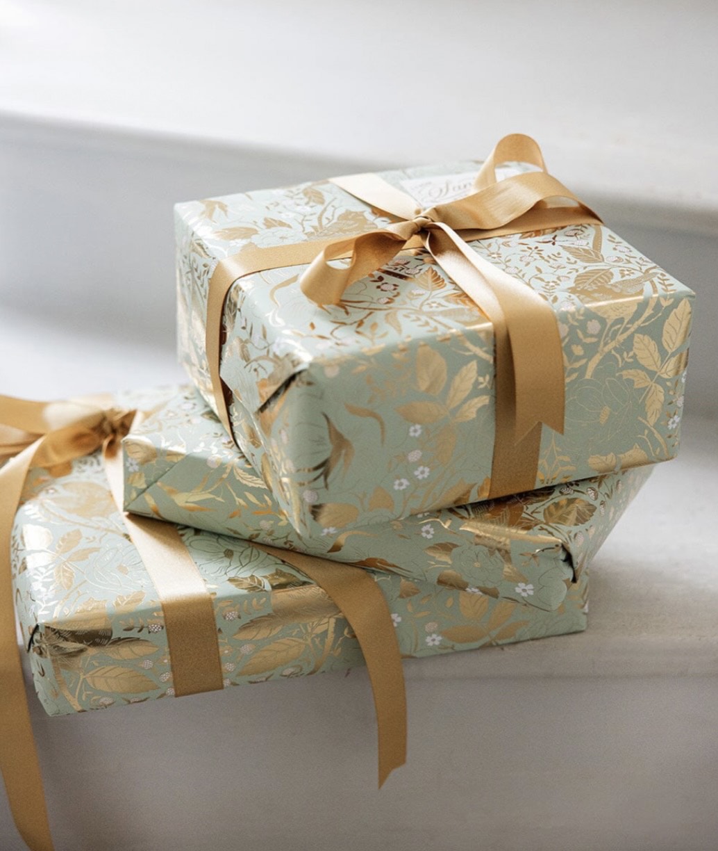Gift Wrap Roll 3M - Golden Garden (Mint with Gold Foil)