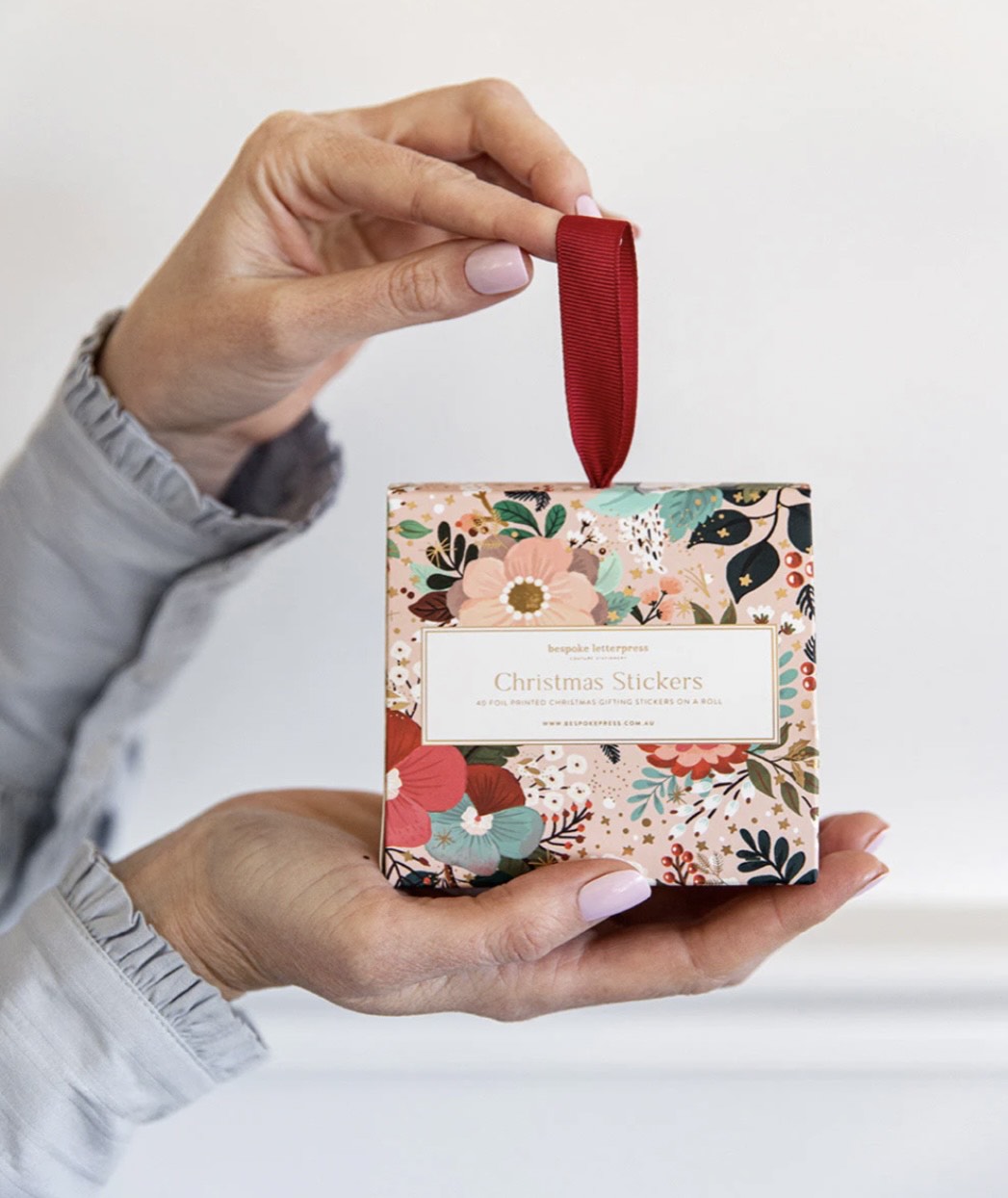 Floral Fields Christmas Stickers on a roll - 40 Pack