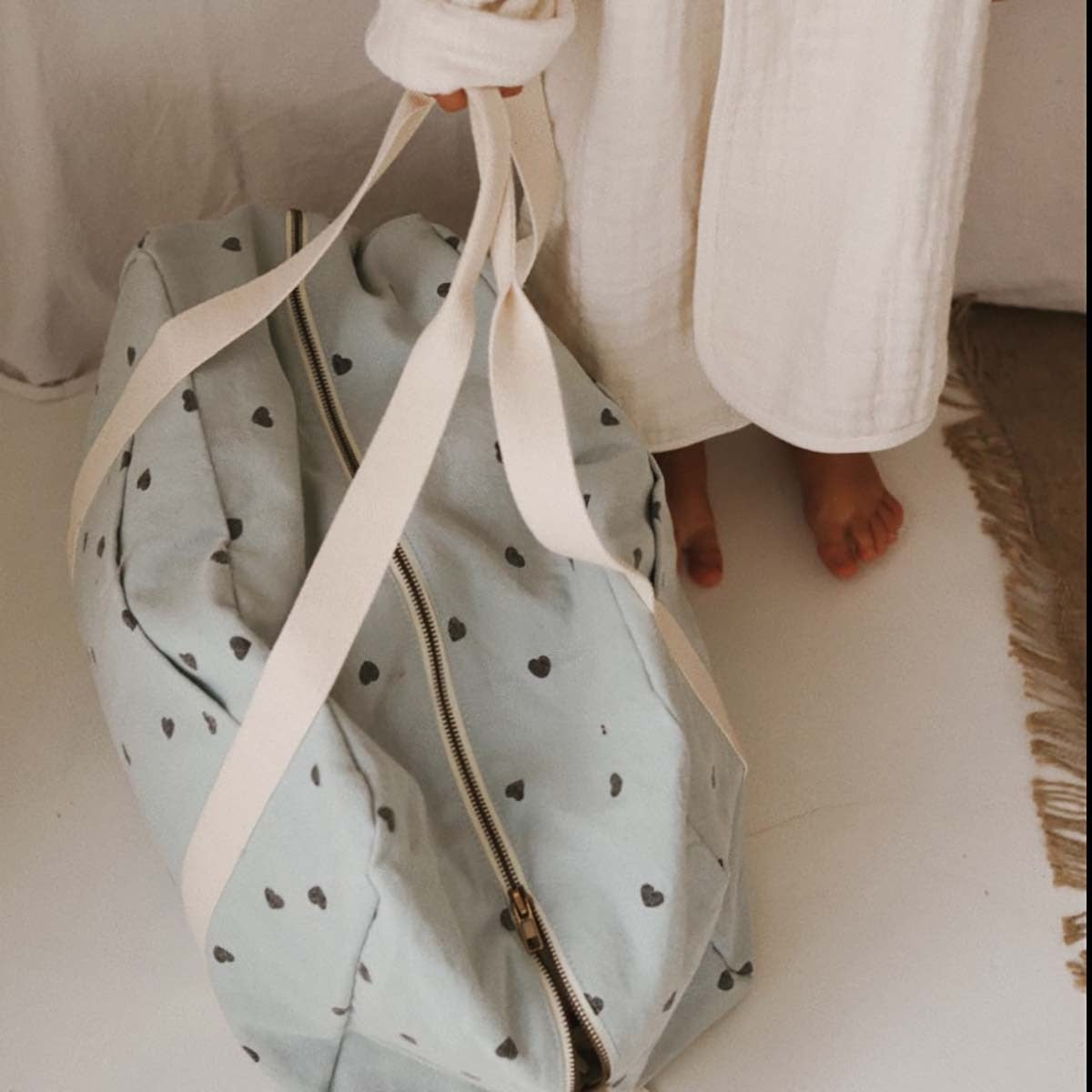 RAPHAEL BOWLING BAG HEART PRINT BLUE SPRAY