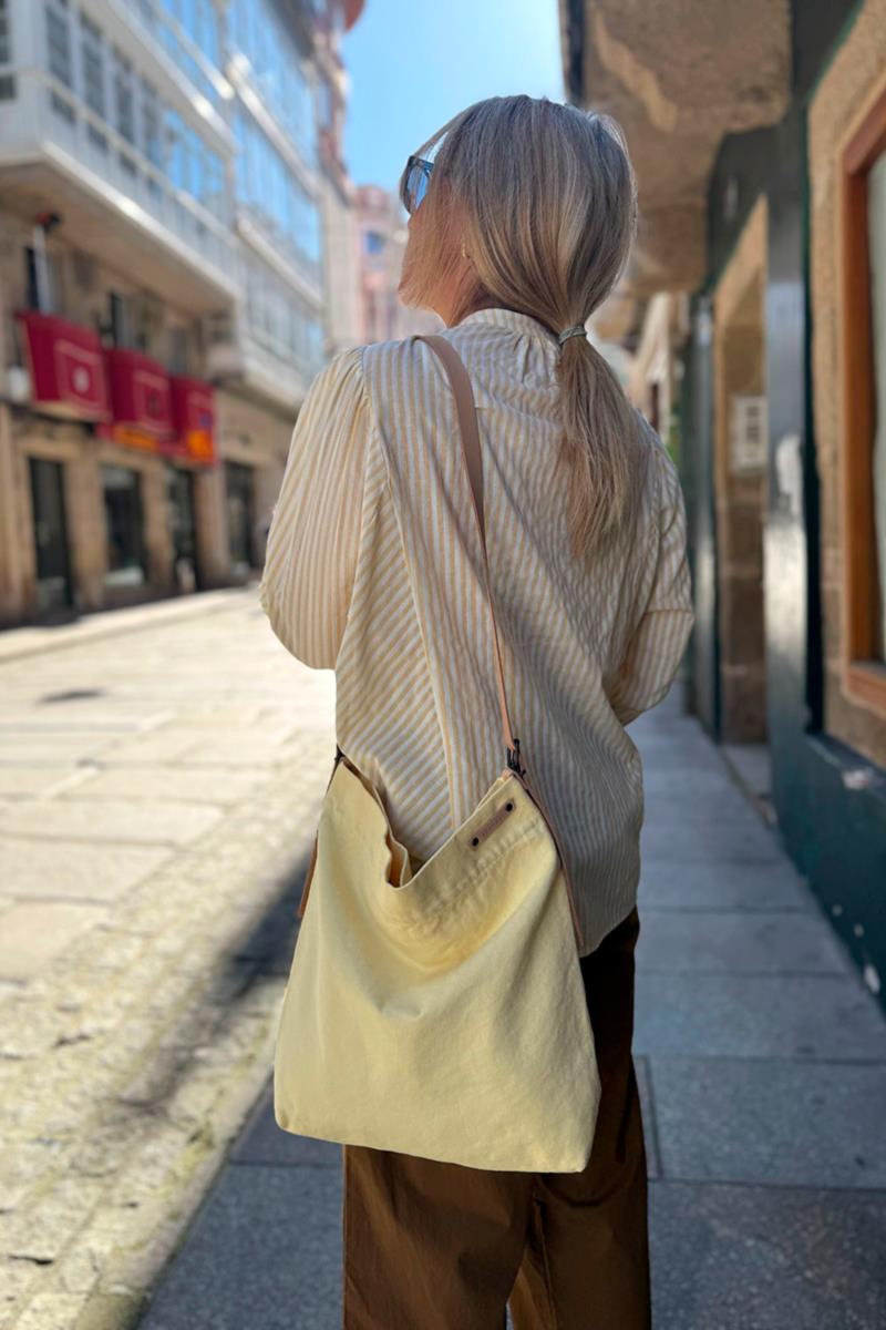 Buckle Crossbody Bag Large Ecru