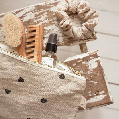 Lili Pouch Heart Print Sand