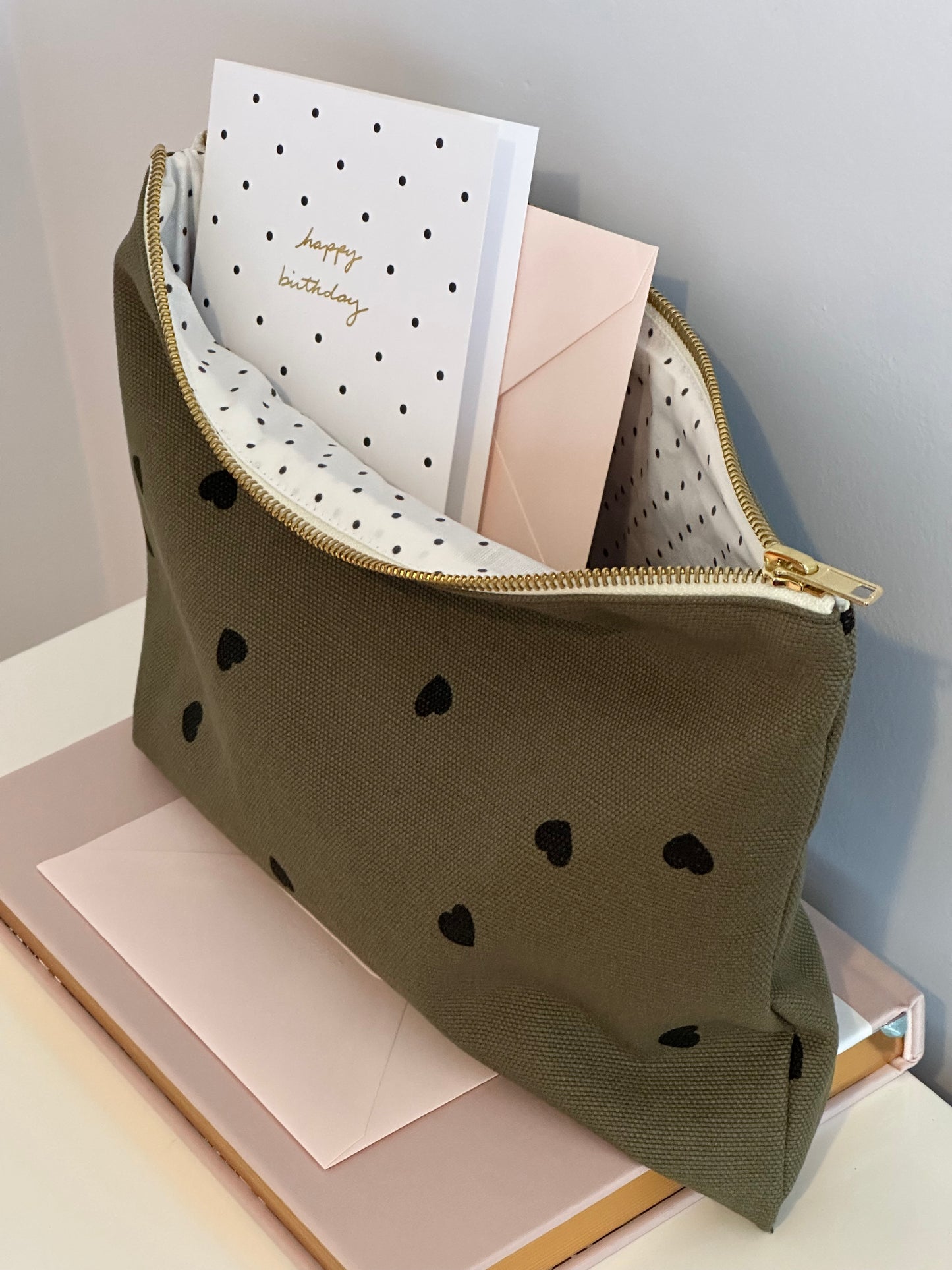 Lili Pouch Heart Print Kaki